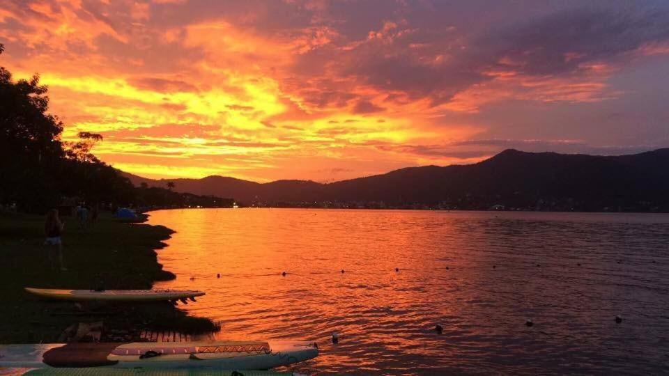 Вілла Casa De Temporada No Sul Da Ilha Com Piscina Флоріанополіс Екстер'єр фото